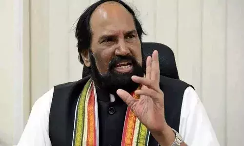 కొంతమంది పోలీసు అధికారులు బీఆర్ఎస్ ఎమ్మెల్యేల అనుచరుల్లా పనిచేస్తున్నారు: ఉత్తమ్