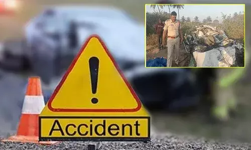 కుప్పంలో ఘోర రోడ్డు ప్రమాదం.. ముగ్గురు వైద్య విద్యార్థులు దుర్మరణం