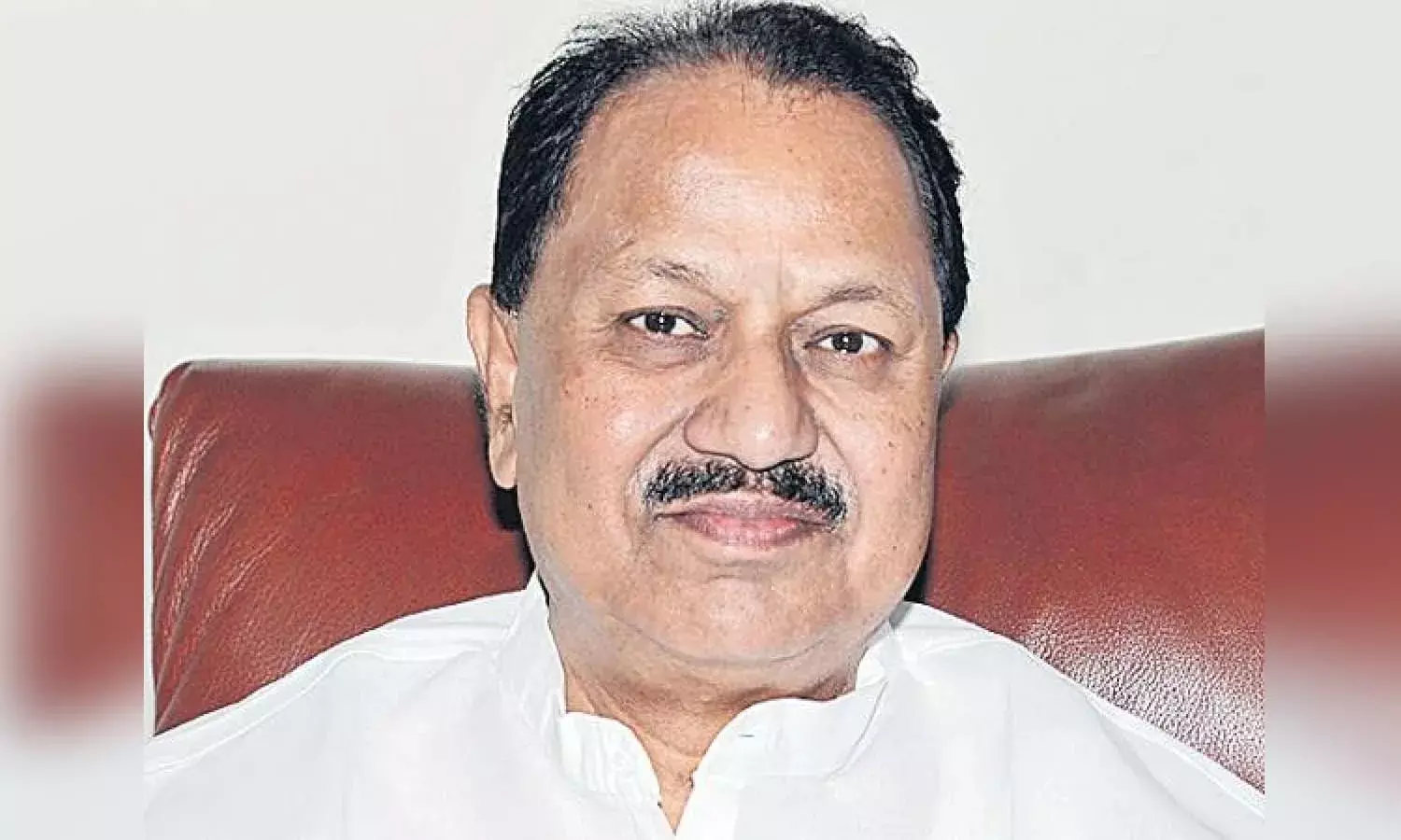 మాజీ పీసీసీ అధ్యక్షుడు డీఎస్ కు తీవ్ర అస్వస్థత