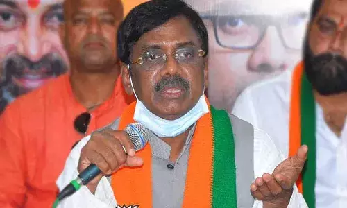త్వరలోనే కవిత అరెస్టు : వివేక్ వెంకటస్వామి సంచలన వ్యాఖ్యలు