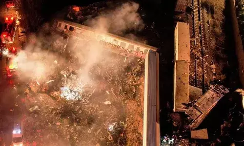 Greece, Internationalnews, two trains collide