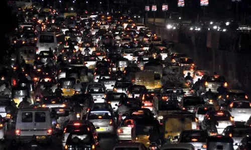 హైదరాబాద్ లో రేపు ట్రాఫిక్ ఆంక్షలు