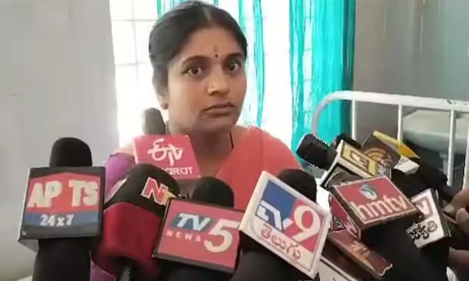 వివేకా హత్య కేసు నిందితుడు గజ్జల ఉమాశంకర్ రెడ్డి భార్యకు బెదిరింపులు