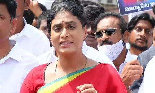 రేవంత్ రెడ్డిపై వైఎస్ షర్మిల విమర్శల బాణాలు