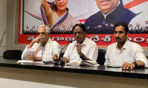 ఐటీ మంత్రి కామెడీ చేశారు : మాజీ మంత్రి పొన్నాల