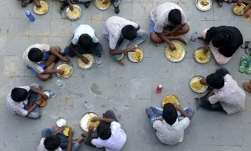 Mahabubnagar district , students fall sick, food poisoning