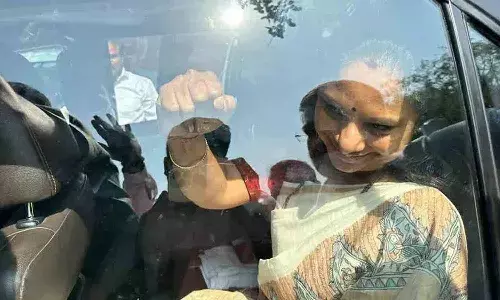 ఈడీ విచారణకు హాజరైన ఎమ్మెల్సీ కవిత