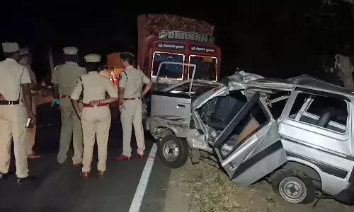 Road Accident in Tiruchi district, Minivan Truck collision