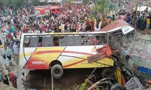 Bus Falls into Ditch, Bangladesh