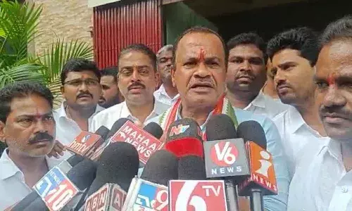 కొద్దిపాటి పోస్టులను కూడా భర్తీ చేయలేరా.? పేపర్ లీకేజ్పై సీబీఐ ఎంక్వైరీ వేయాలి