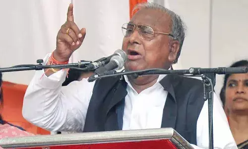 ఏప్రిల్ 1న చ‌ర్చ‌కు రండి : వీహెచ్