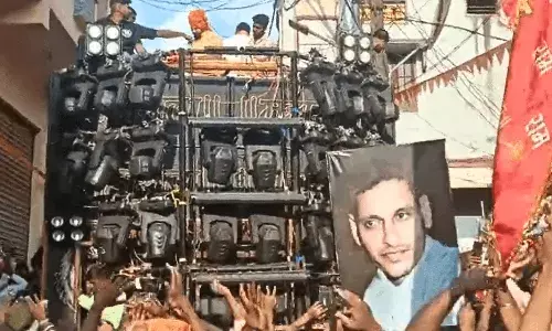 Hyderabad, Godses photo, Sri Ram Navami Shobhayatra