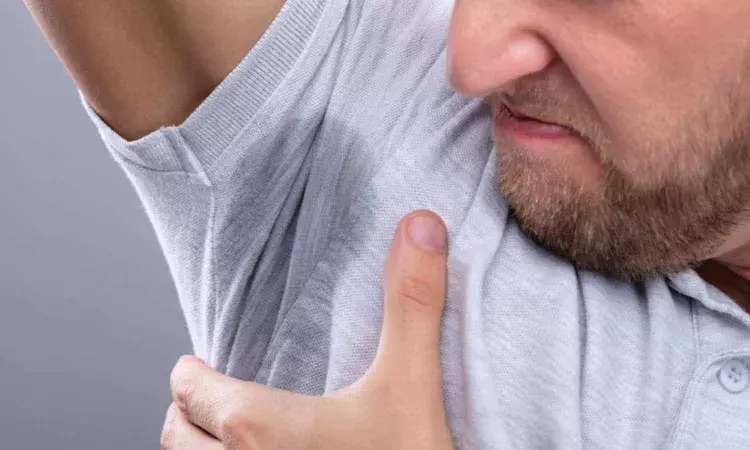 చెమట వాసనను వదిలించుకునేందుకు ఈ చిట్కాలు పాటించండి