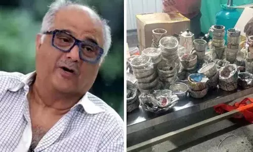 బోనీ కపూర్ కారులో వెండి సామాన్లు