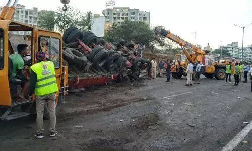Pune accident, Maharashtra, road accident