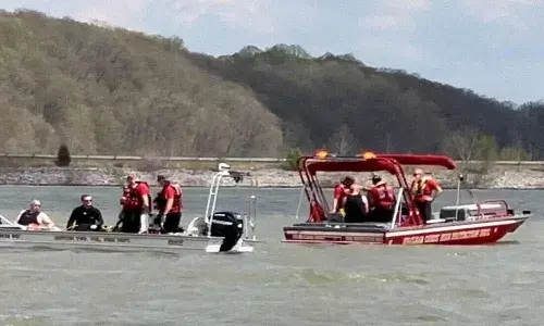 అమెరికాలో ఈతకు వెళ్లి గల్లంతైన ఇద్దరు భారతీయ విద్యార్థుల మృతదేహాలు లభ్యం