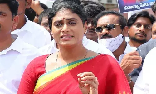 టీఎస్పీఎస్సీ పేపర్ లీక్.. సీబీఐ దర్యాప్తుకు కేసీఆర్ అండ్ బ్యాచ్కు భయమెందుకు? : వైఎస్ షర్మిల