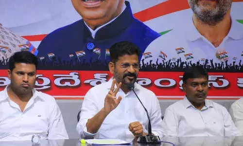 ఔటర్ రింగ్ రోడ్ను ప్రైవేటుకు అమ్మేశారు.. రూ.1,000 కోట్లు చేతులు మారాయి : రేవంత్ రెడ్డి సంచలన ఆరోపణలు