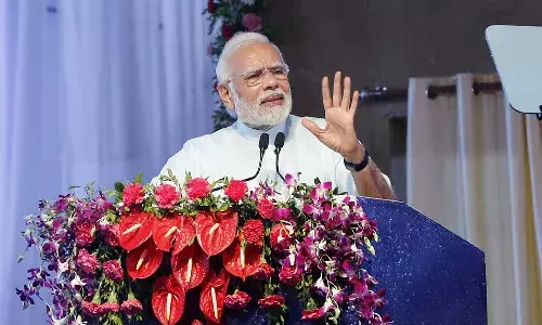 ప్రధాని మోదీపై ఎన్నికల కమిషన్ కు ఫిర్యాదు చేసిన కాంగ్రెస్