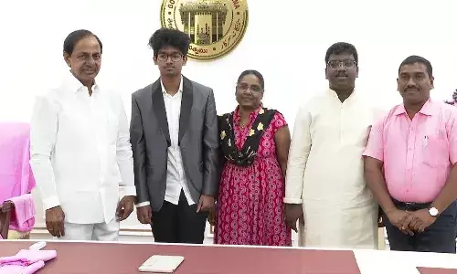 CM KCR, Chess Grandmaster, Praneeth, Nanditha	, Chess Game
