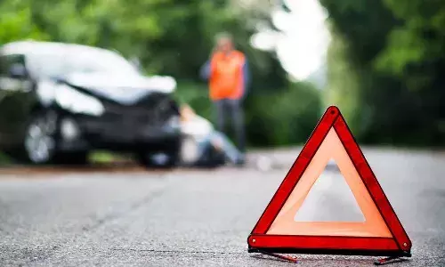 Medak, Gandhipuram, Narsingi, road accident, Crime news