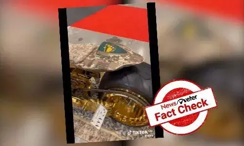 FactCheck : ఫుట్‌బాల్ క్రీడాకారుడు క్రిస్టియానో రొనాల్డోకు బంగారు పూత పూసిన మోటార్‌సైకిల్‌ను బహుమతిగా ఇచ్చారా..?