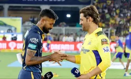 టాస్ గెలిచిన గుజరాత్.. ప్లేయింగ్ లెవెన్ లో ఉన్నది ఎవరంటే..?