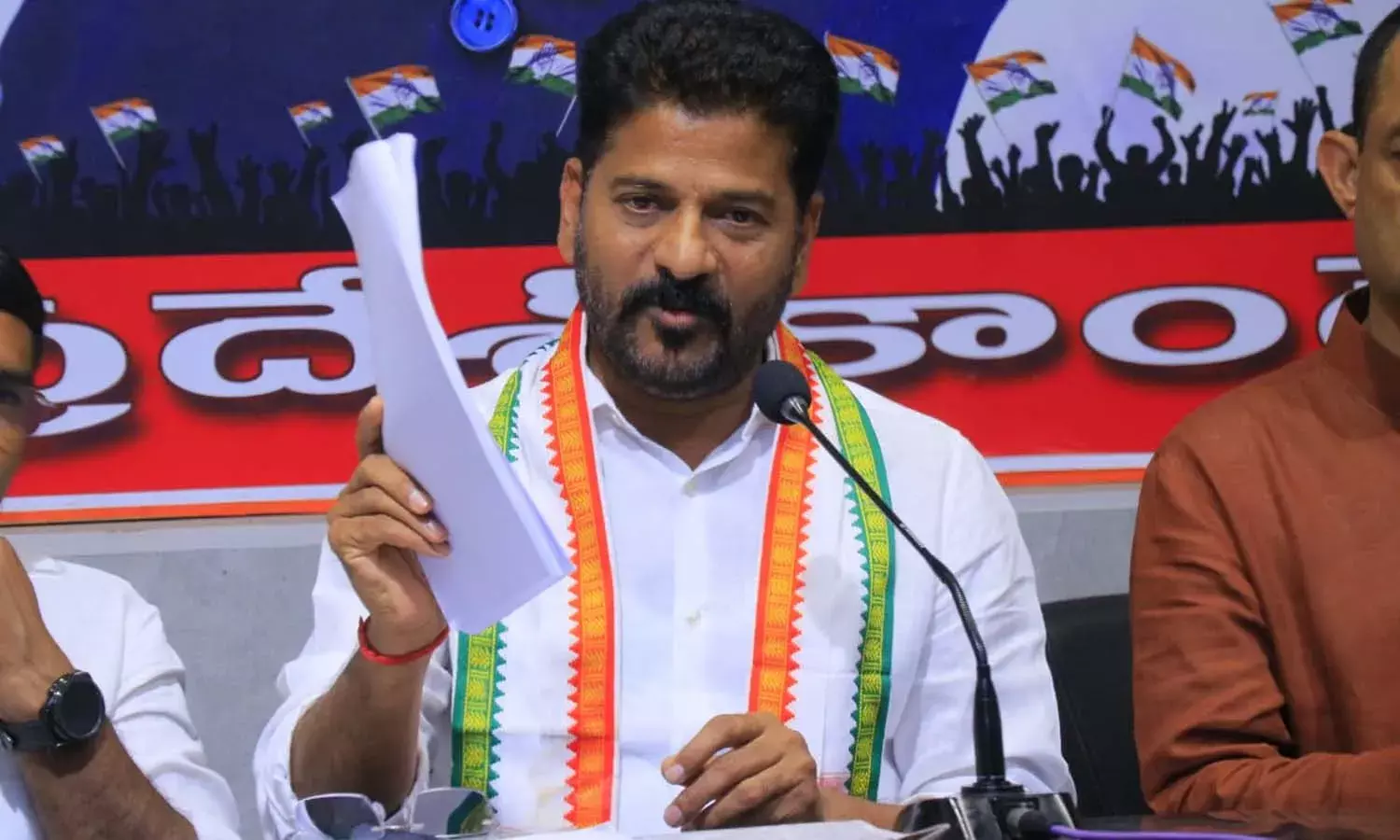 రేవంత్ రెడ్డి క్షమాపణలు చెప్పాల్సిందే..!