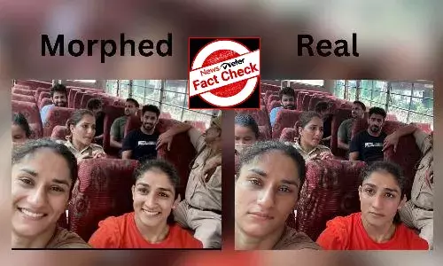 FactCheck : పోలీసులు అరెస్టు చేశాక రెజర్లు నవ్వుతూ ఫోటో తీసుకున్నారా..?