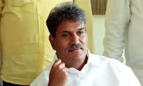 ఇండిపెండెంట్ గా పోటీ అంటూ సంచలన వ్యాఖ్యలు చేసిన ఎంపీ కేశినేని నాని