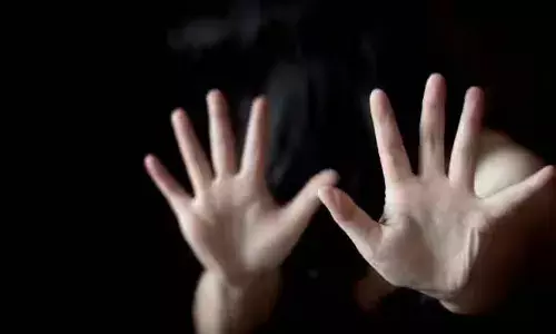Married woman attacked with acid in Eluru, probe on