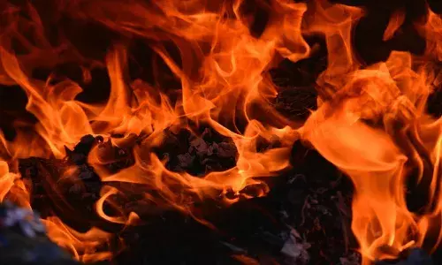 couple, fire, Tadipatri, Anantapur district