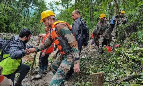 100 houses damaged, army rescued 300 tourists, Sikkim, flood situation deteriorates, Assam