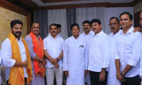 కేసీఆర్ వ్యతిరేక రాజకీయ పునరేకీకరణలో భాగంగానే పొంగులేటి, జూపల్లిని కలిశాం : రేవంత్