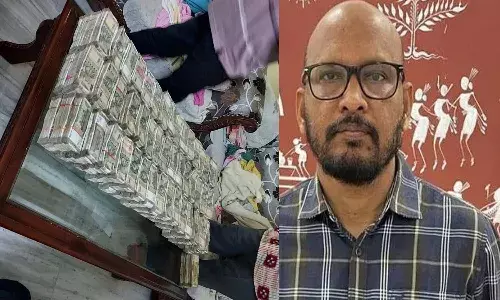 Odisha, Vigilance, Seize 2 Crore, Sub Collector