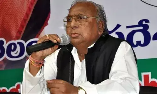 కాంగ్రెస్కు వేవ్ స్టార్ట్ అయింది : వీ హనుమంతరావు