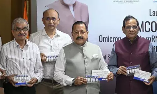 ఓమిక్రాన్ వేరియంట్కు వ్యతిరేకంగా mRNA ఆధారిత బూస్టర్ వ్యాక్సిన్