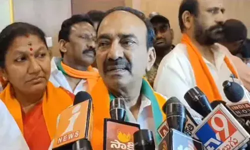 ఒక సైకోకు ఎమ్మెల్సీ ఇచ్చి.. నన్ను హింస పెట్టే పని చేస్తున్నారు : ఈటెల సంచ‌ల‌న వ్యాఖ్య‌లు