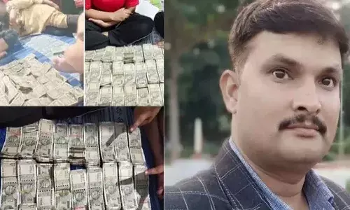 Uttar Pradesh, Police, Selfie, Transferred