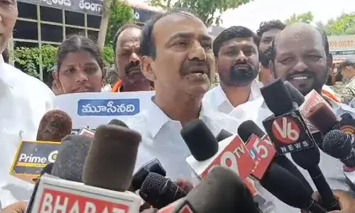 నాలాంటి వాడిని పదేపదే ఆ విషయమై ప్రశ్నించకండి : ఈటెల