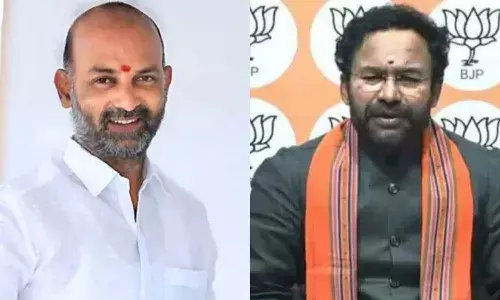 డ్యామేజ్ కంట్రోల్ : కేంద్ర మంత్రిగా బండి సంజయ్