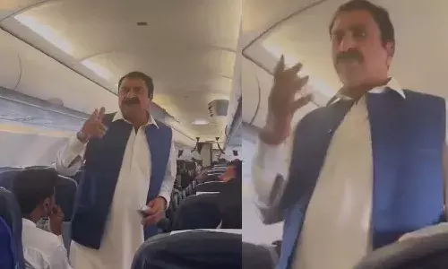 Pakistani Man, Ask Donations, Flight, Viral Video,