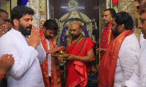 అమ్మవారిని దర్శించుకున్న రేవంత్ రెడ్డి