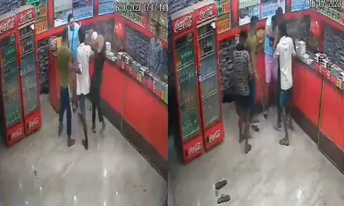 Agra, Attack,  Taj Mahal Tourist, viral