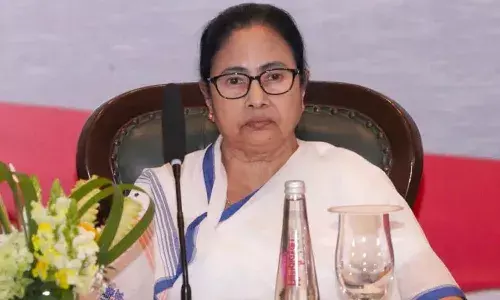 Bengal CMs house, Mamatha Benarjee, Man arrest,