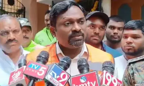 అధికారులు అప్రమత్తంగా ఉండాలి : కమిషనర్ రోనాల్డ్ రోస్