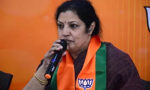 కేంద్రం నిధులిస్తున్నా రాష్ట్ర ప్రభుత్వం అభివృద్ధిని విస్మరించింది : పురంధేశ్వరి