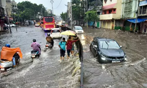 IMD Hyderabad, heavy rainfall, red alert, Telangana
