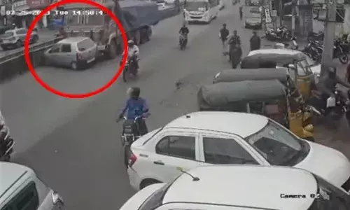 car hit a lorry, burst tire, Mailardevpally, Hyderabad