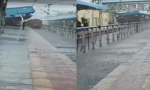 Telangana Rain, Kazipet railway station, under water,